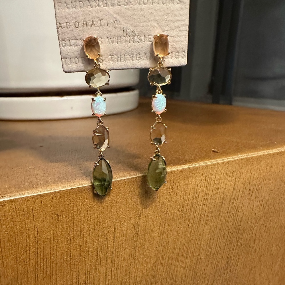 NWT Anthropologie Crystal Drop Earrings!